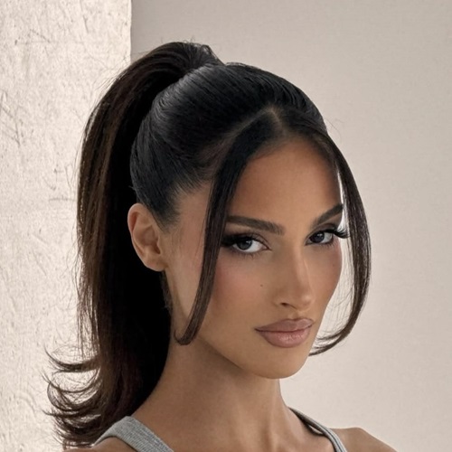 María